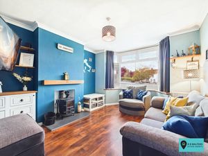 Living Room- click for photo gallery